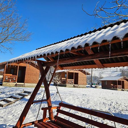 Vila Casute Zavoi Bulz Exteriér fotografie
