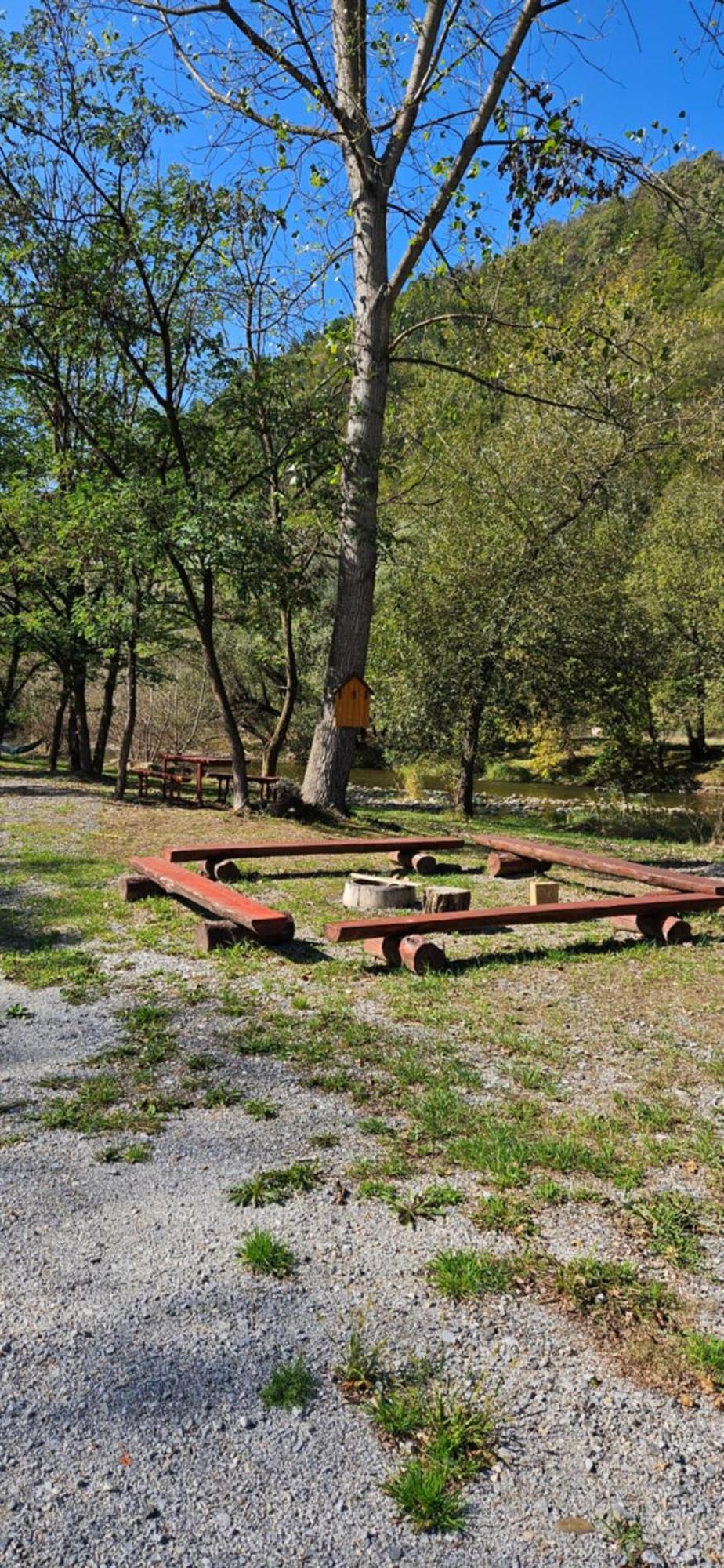 Vila Casute Zavoi Bulz Exteriér fotografie